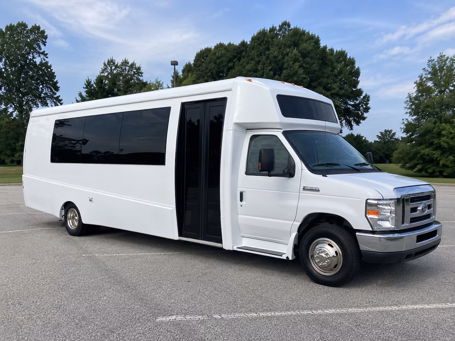 casa grande 18 passenger party bus